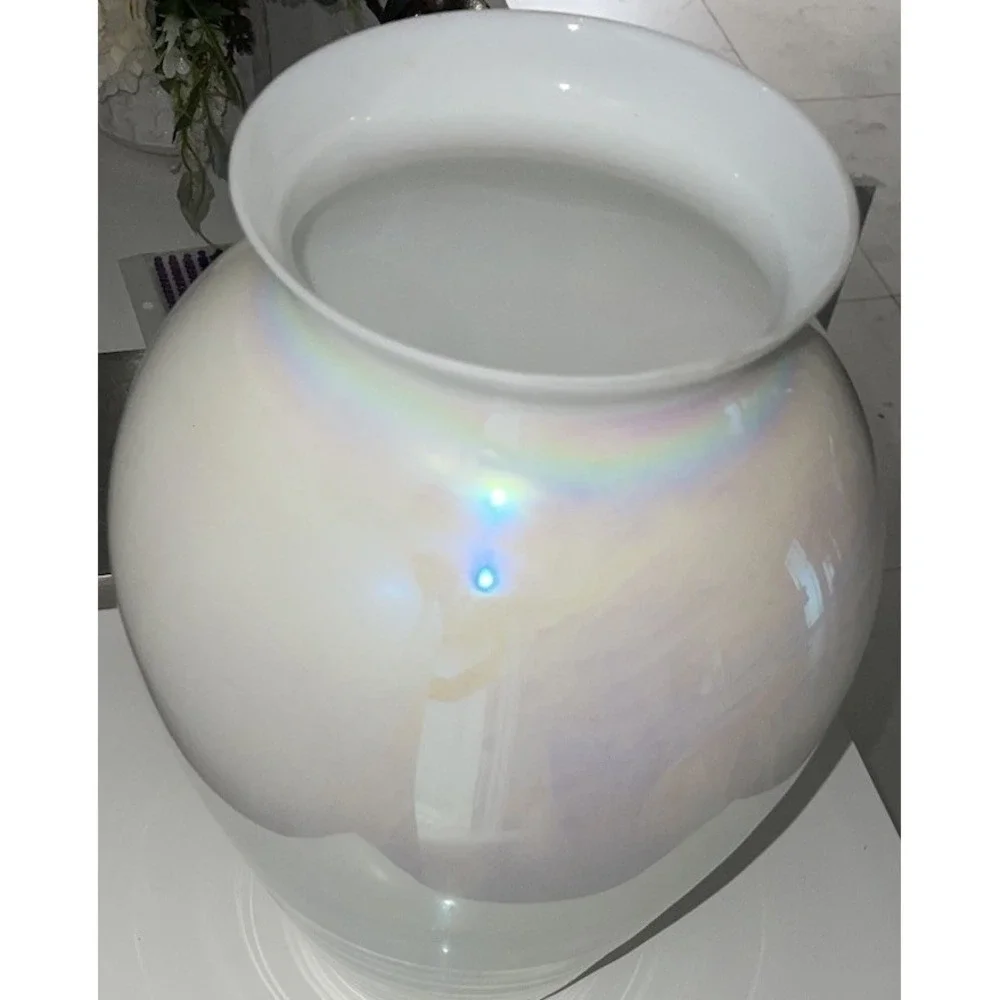 (15N)Vintage Cambridge Glass Pearl Iridescent Thin Blown White Tall Vase Decor
